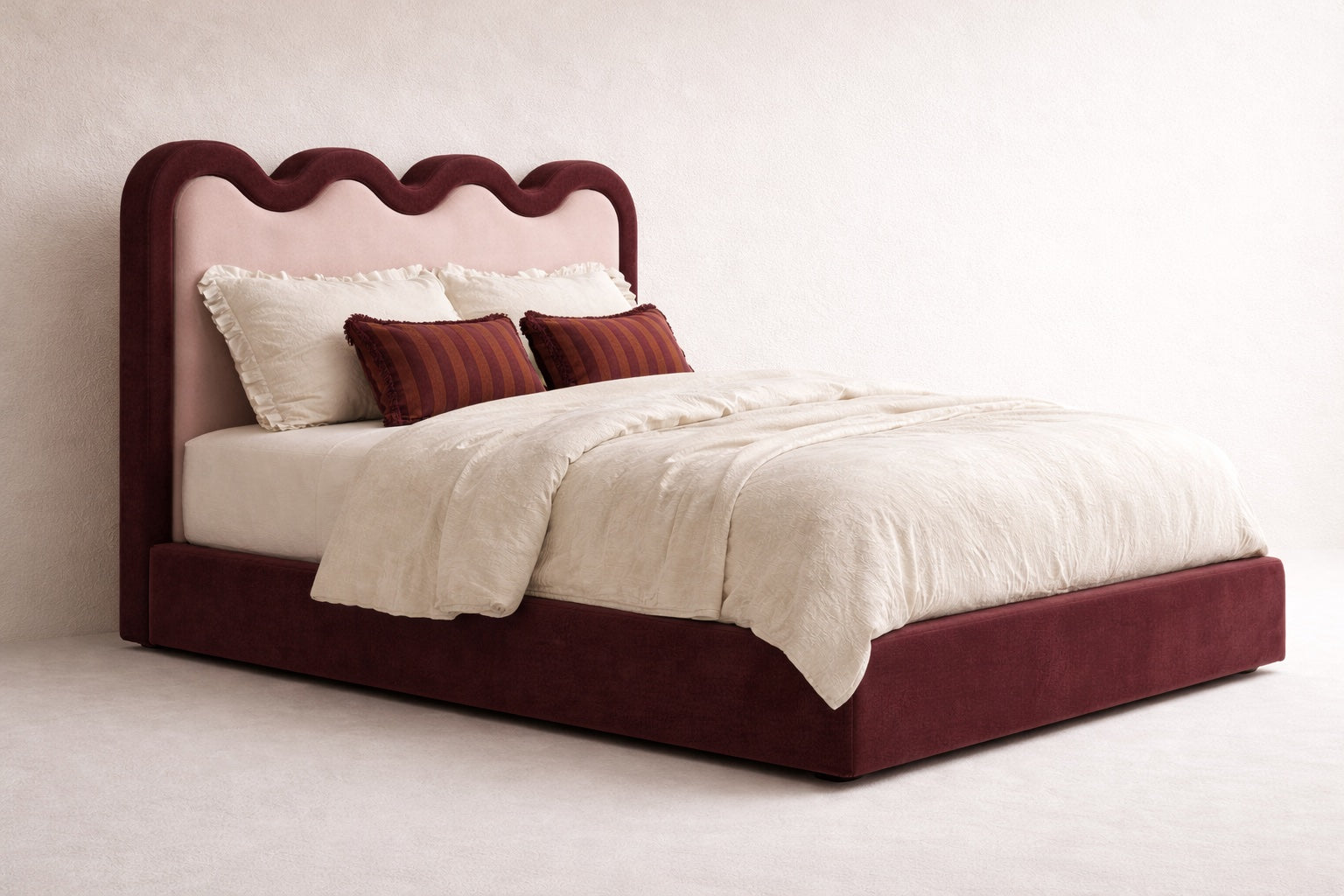 Nouvelle Vague Bed